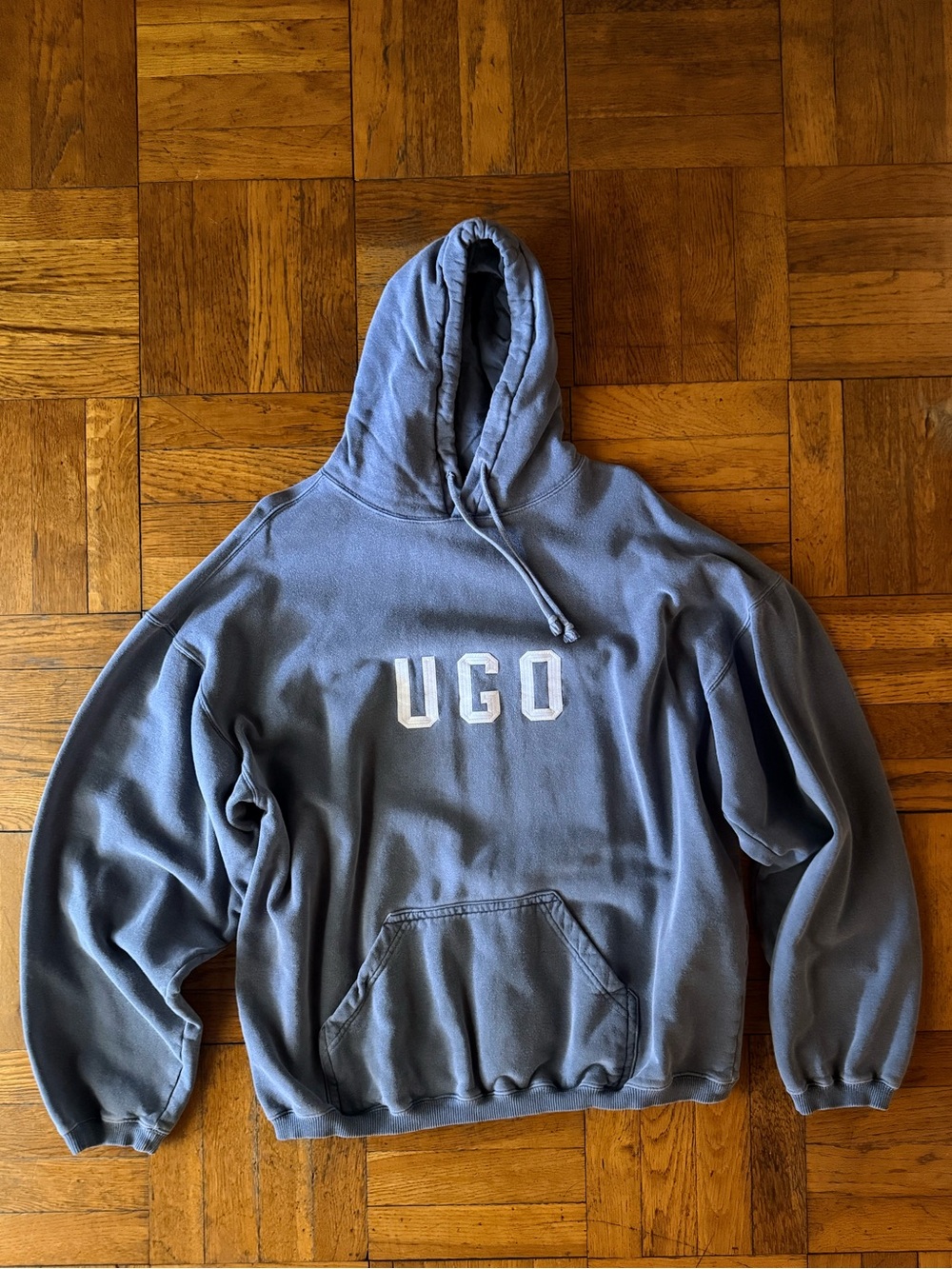 Men’s Oversized 90s Vintage Hoodie in blue